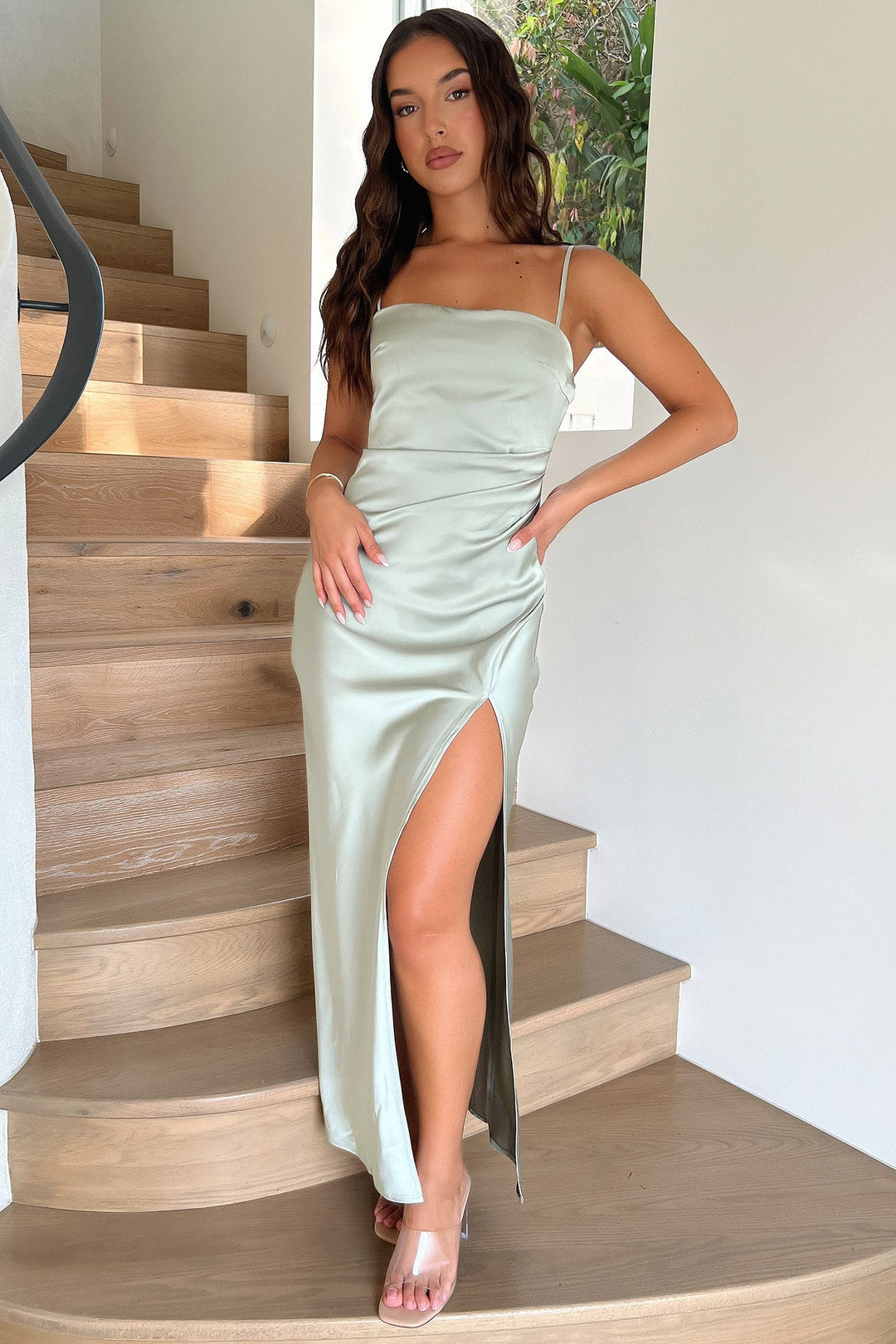 Saten Yırtmaçlı İnce Askılı Midi Elbise – Mint