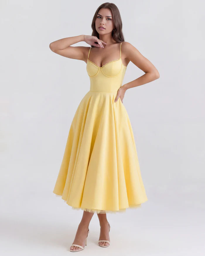 Midi Etek Uçuşan Bel Detaylı Saten Elbise