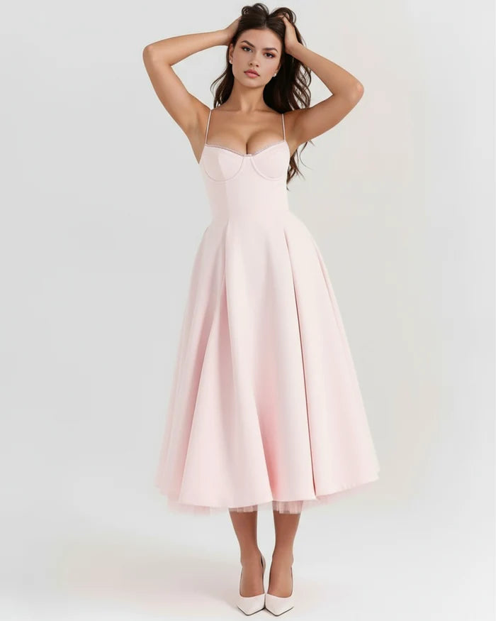 Midi Etek Uçuşan Bel Detaylı Saten Elbise