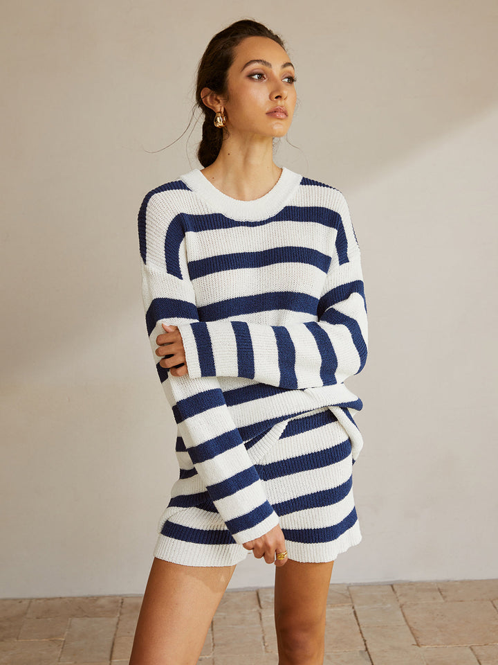 Çizgili Örgü Relaxed Fit Şortlu Takım – Lacivert Beyaz