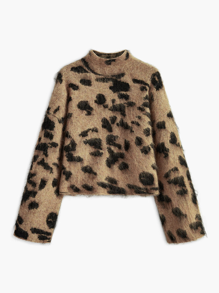Oversize Boğazlı Leopar Desenli Yumuşak Triko – Kahverengi