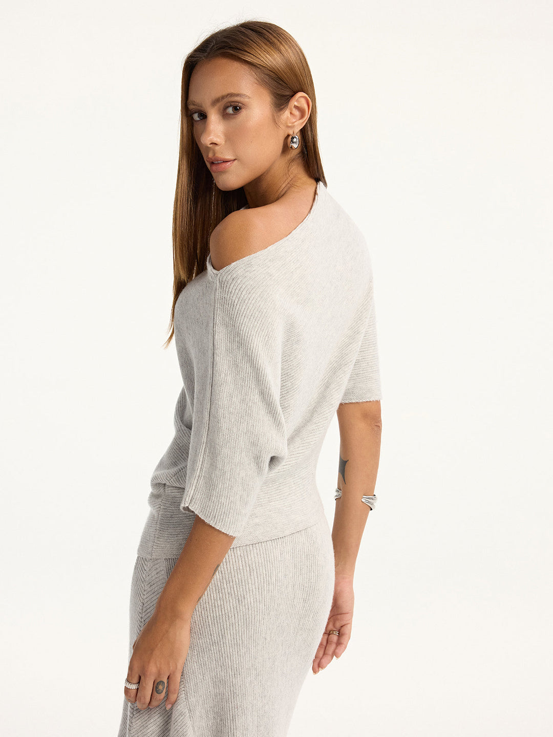 Asimetrik Kesim Triko Bluz – Bej