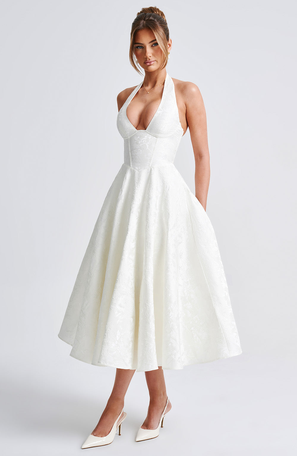 Halter Yaka A Kesim Brokar Elbise – Ekru
