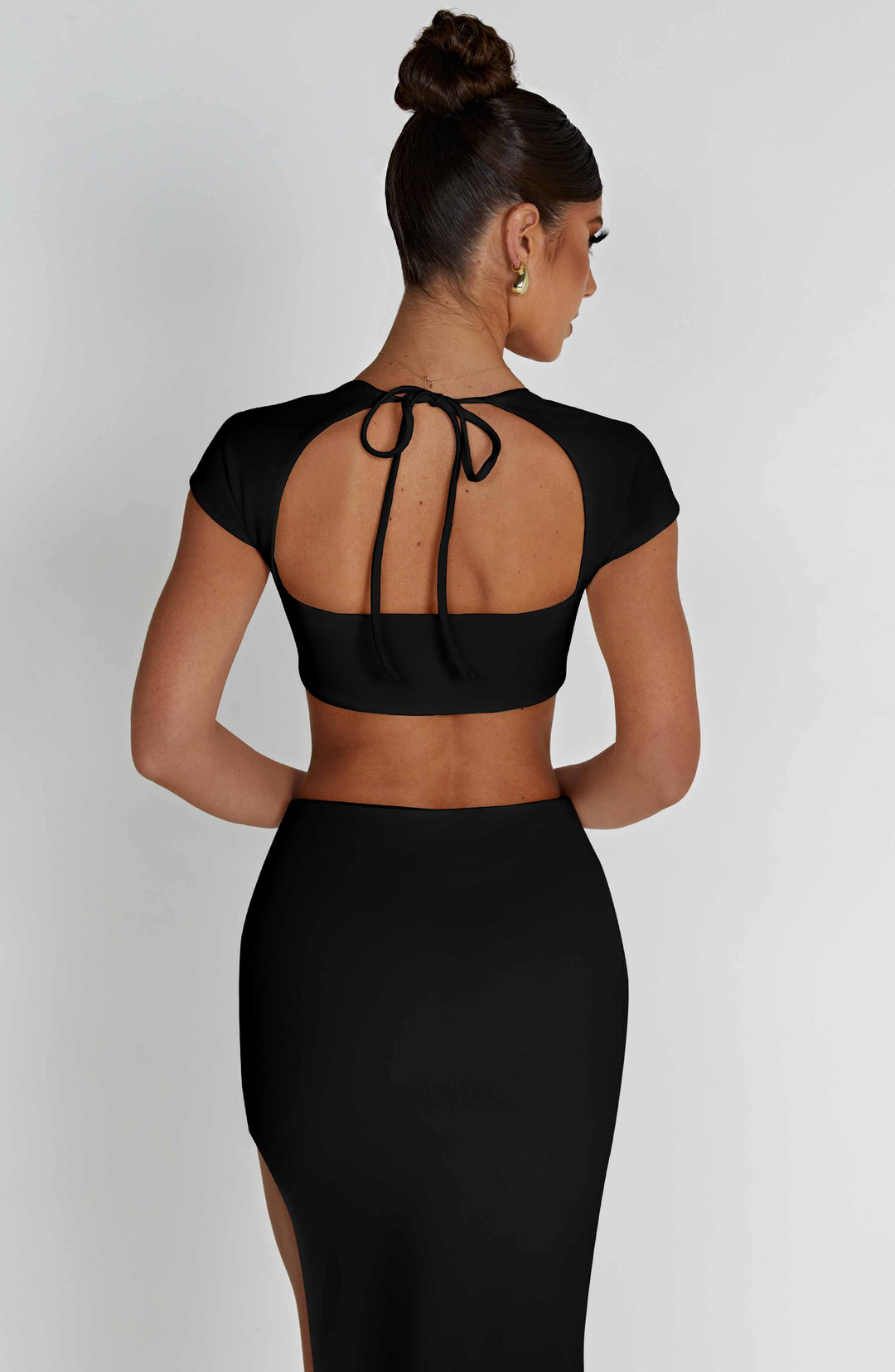 Dikdörtgen Yaka Kısa Kollu Crop Top – Siyah