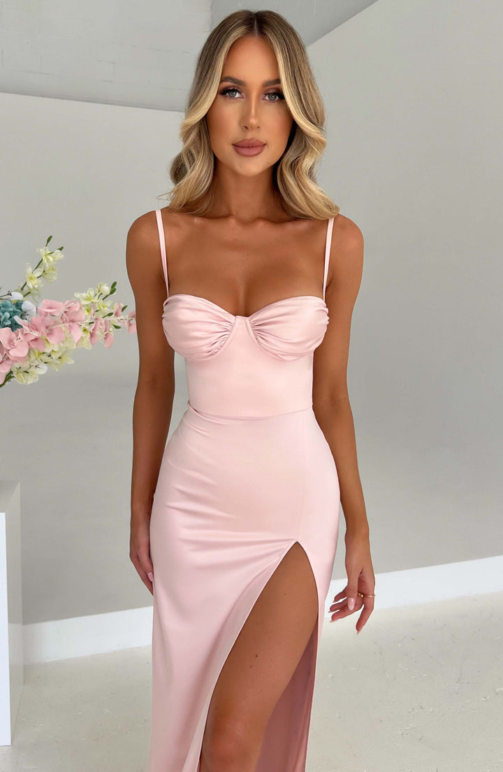 Askılı Yırtmaçlı Saten Maxi Elbise – Pudra
