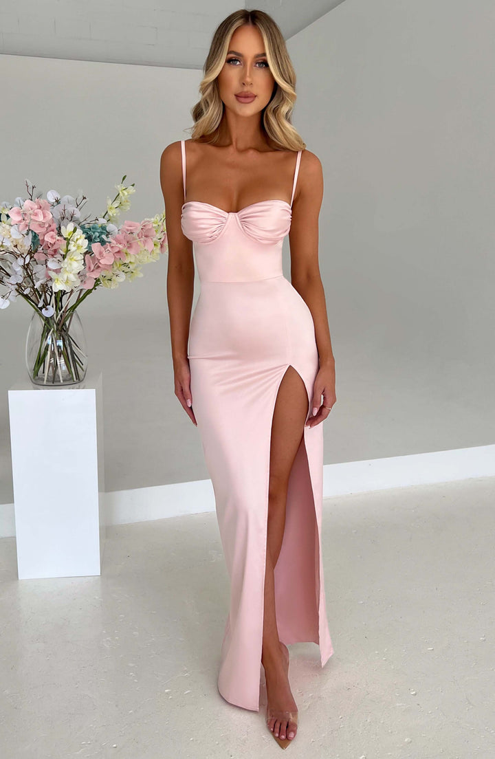 Askılı Yırtmaçlı Saten Maxi Elbise – Pudra