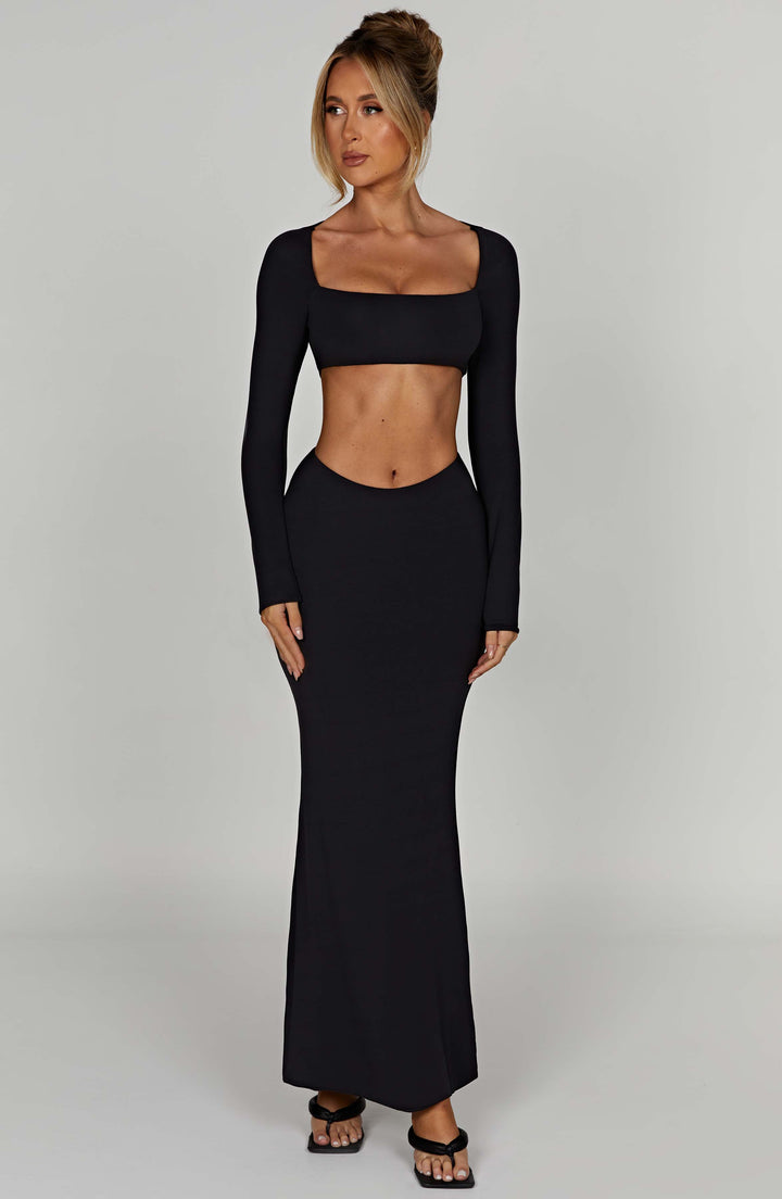 Uzun Kollu Cut-Out Vücut Çizen Maxi Elbise – Siyah