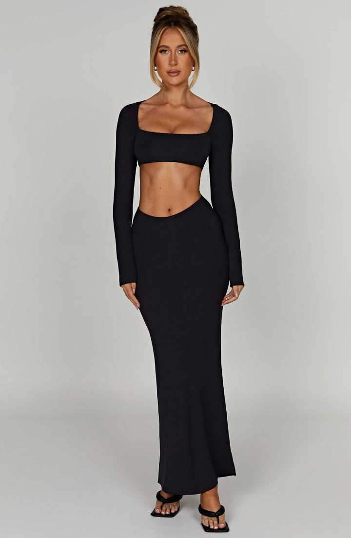 Uzun Kollu Cut-Out Vücut Çizen Maxi Elbise – Siyah