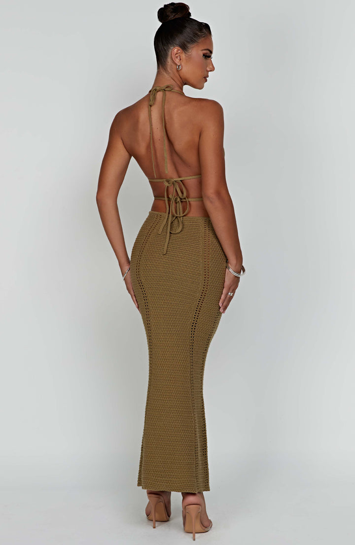 Halter Yaka Kesim Detaylı Triko Elbise – Haki
