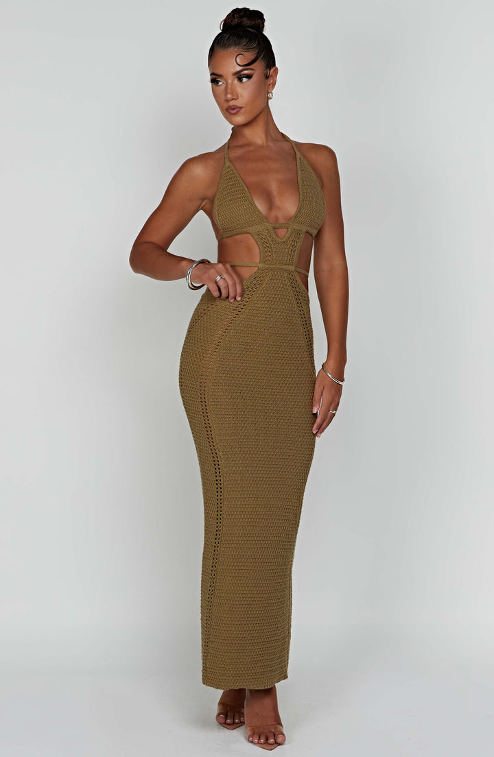 Halter Yaka Kesim Detaylı Triko Elbise – Haki