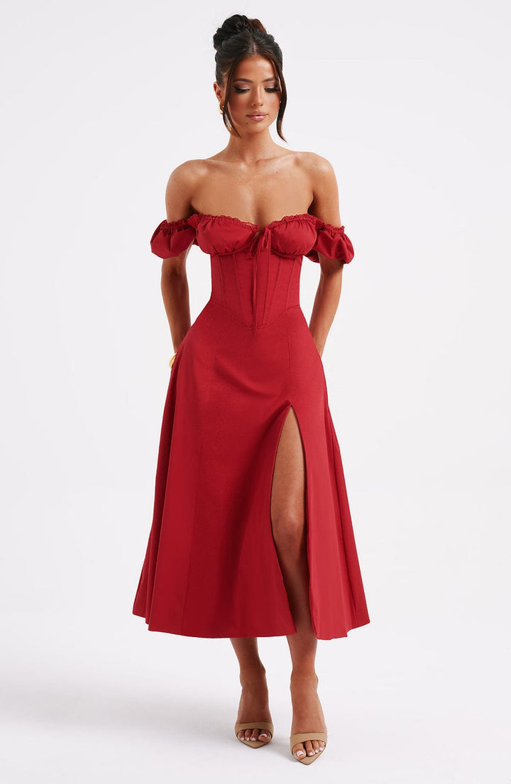 Straplez Drape Detaylı Yırtmaçlı Midi Elbise – Bordo
