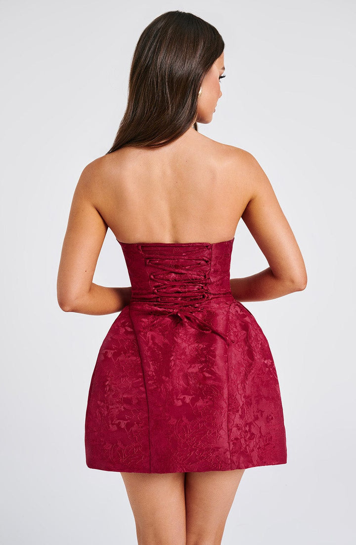 Straplez Jakarlı Mini Elbise – Bordo