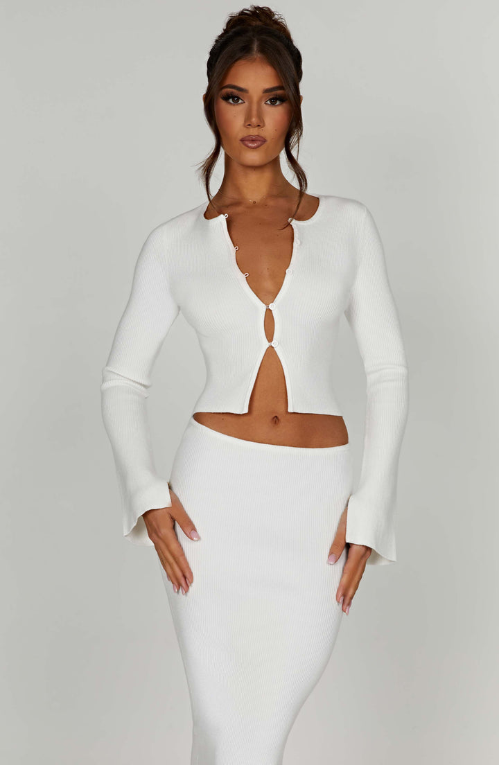Düğmeli Fitilli Uzun Kollu Crop Hırka – Beyaz