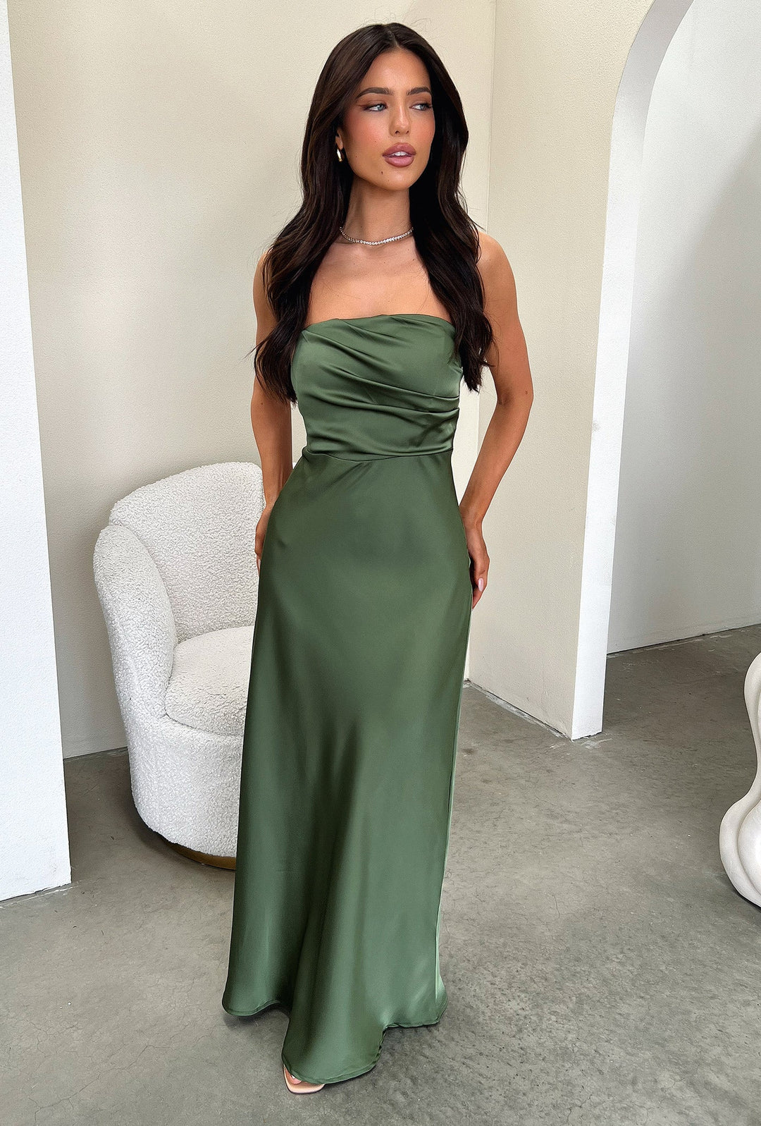 Saten Drapeli Straplez Maxi Elbise – Haki