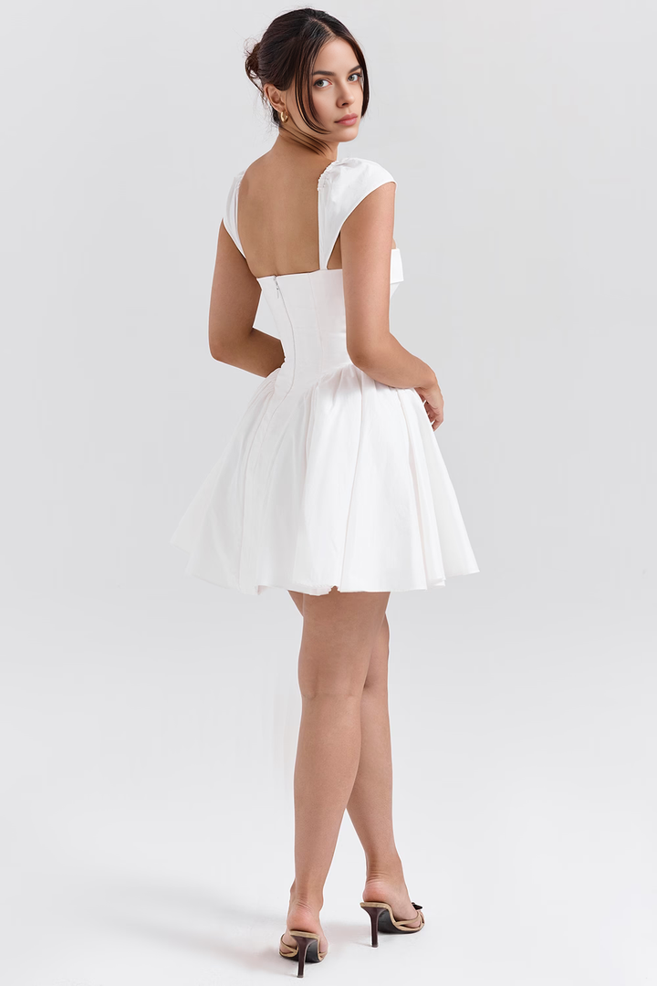 Korse Detaylı Mini Elbise – Beyaz