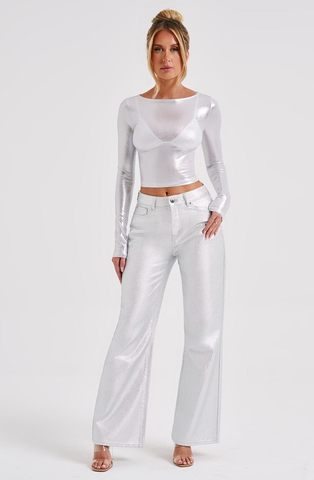 Işıltılı Parlak Dökümlü Uzun Kollu Crop Bluz – Gümüş