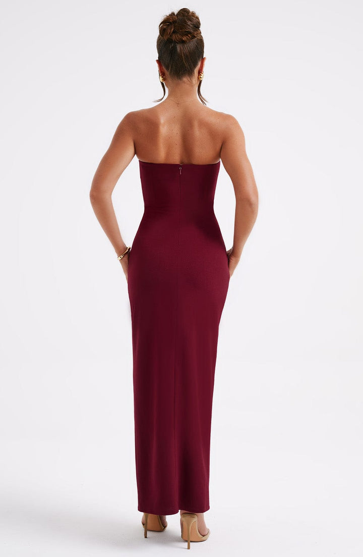 Straplez Yırtmaçlı Sade Uzun Elbise – Bordo