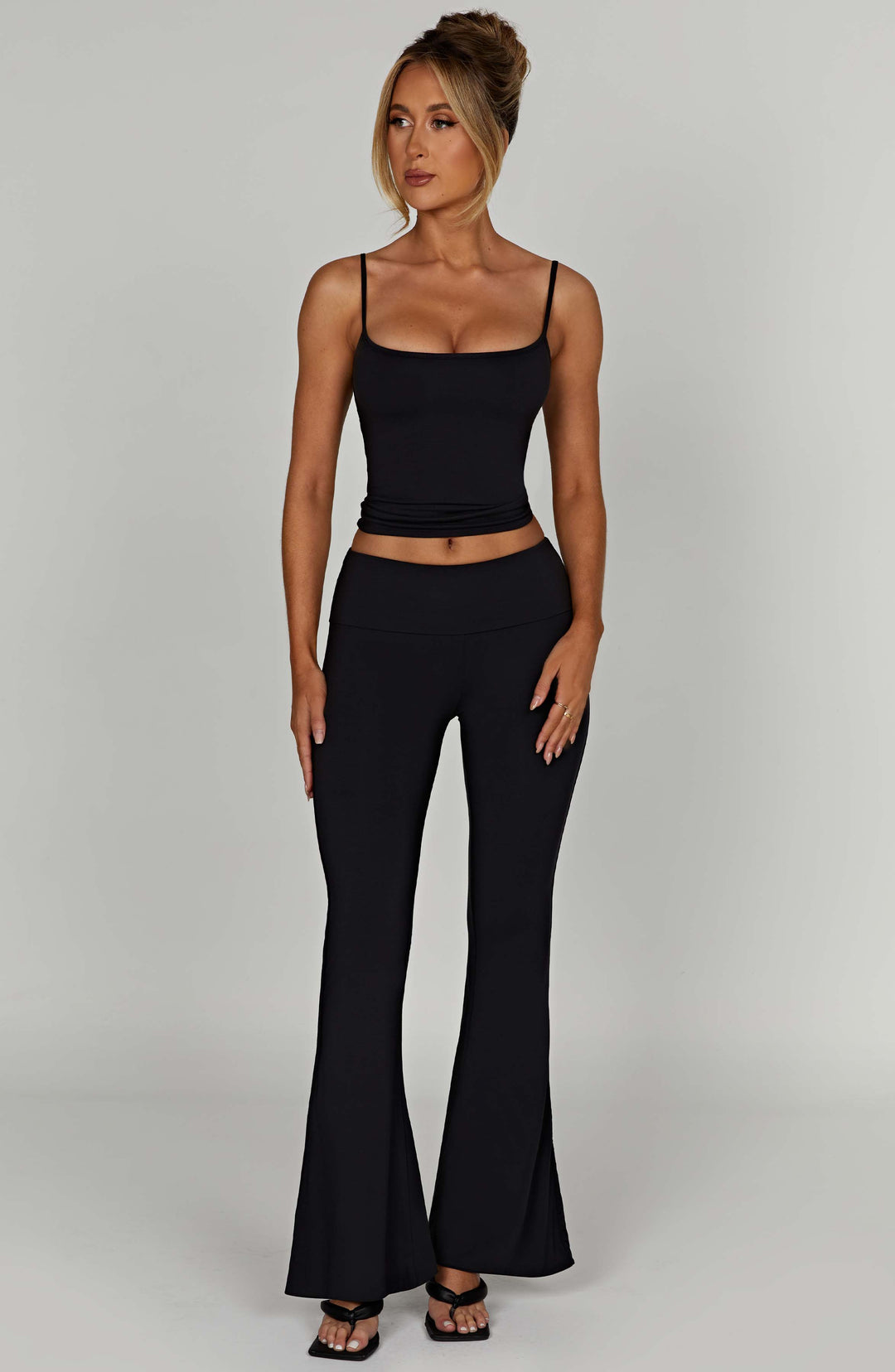 Saten İp Askılı Slim Fit Atlet – Siyah