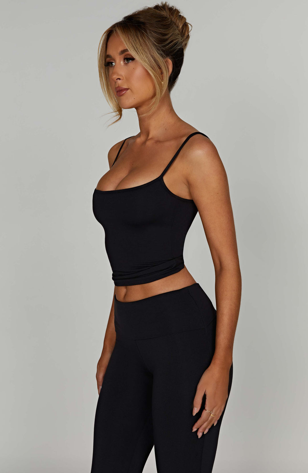 Saten İp Askılı Slim Fit Atlet – Siyah
