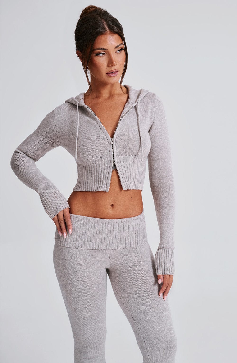 Kısa Kapüşonlu Ribanalı Fermuarlı Crop Sweatshirt – Bej