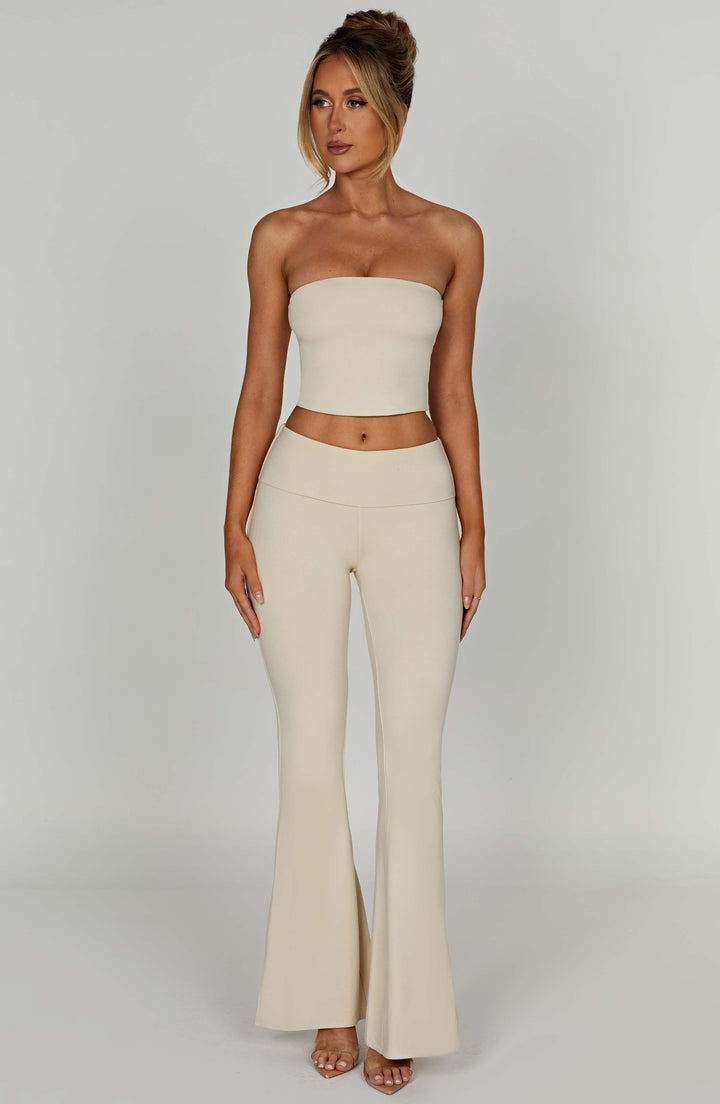 Straplez Slim Fit Elastik Crop Top – Bej