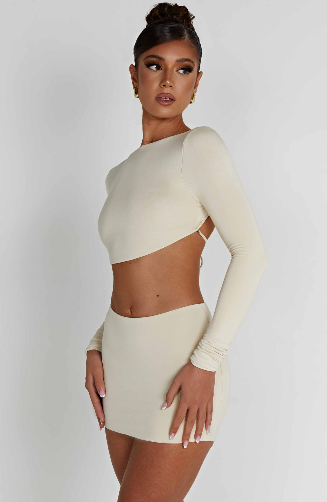 Sırt Detaylı Uzun Kollu Crop Bluz – Ekru