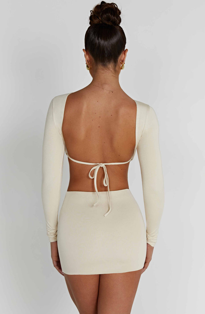 Sırt Detaylı Uzun Kollu Crop Bluz – Ekru