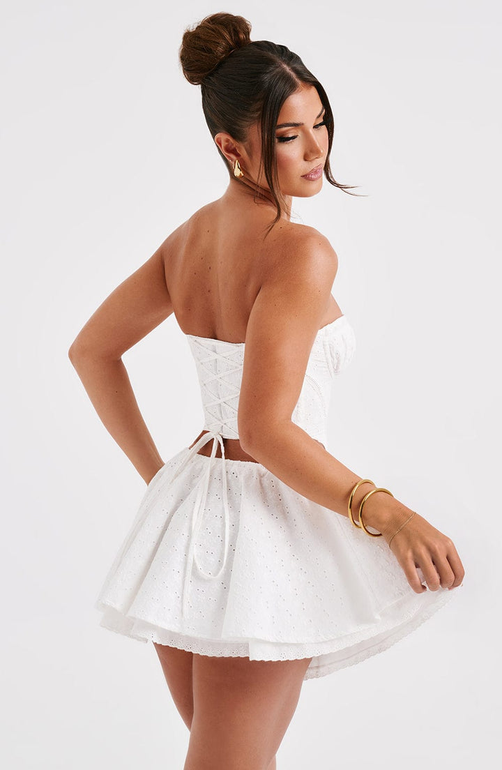 Dantelli Korsajlı Mini Top – Beyaz