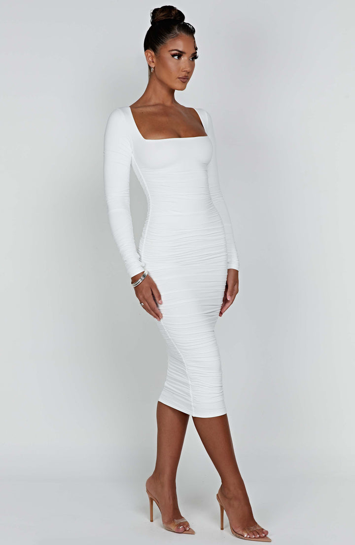Bodycon Kare Yaka Uzun Kollu Drapeli Elbise – Beyaz