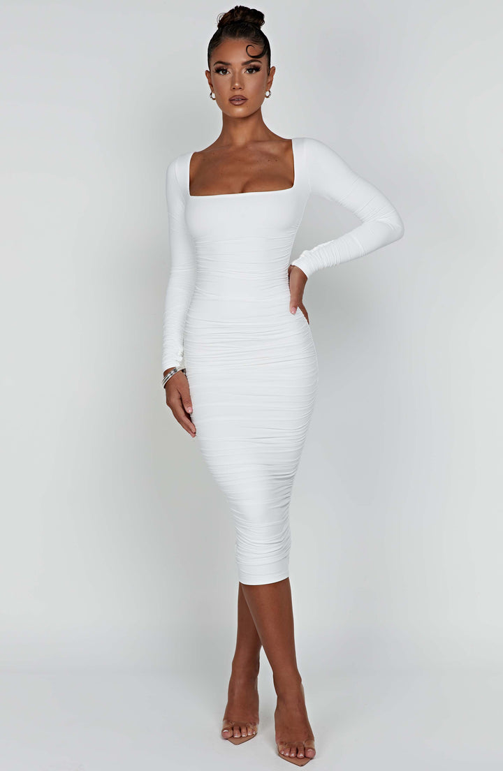 Bodycon Kare Yaka Uzun Kollu Drapeli Elbise – Beyaz